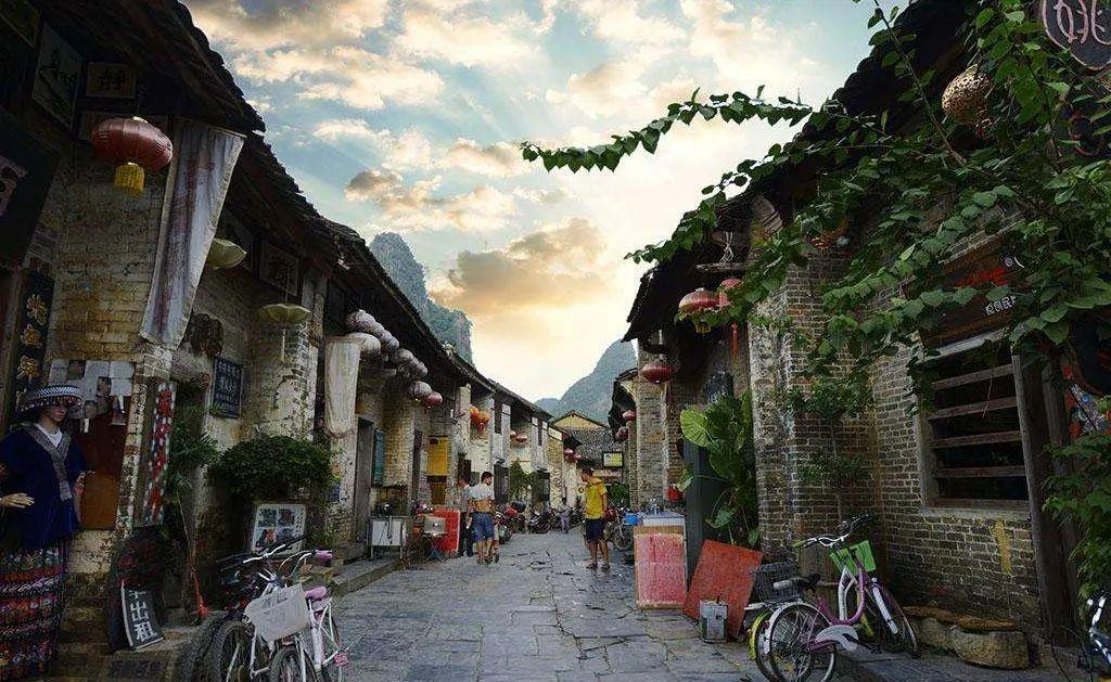 普京承认顿涅茨克人民共和国和卢甘斯克人民共和国，这两国家与俄是何关系？游戏画面